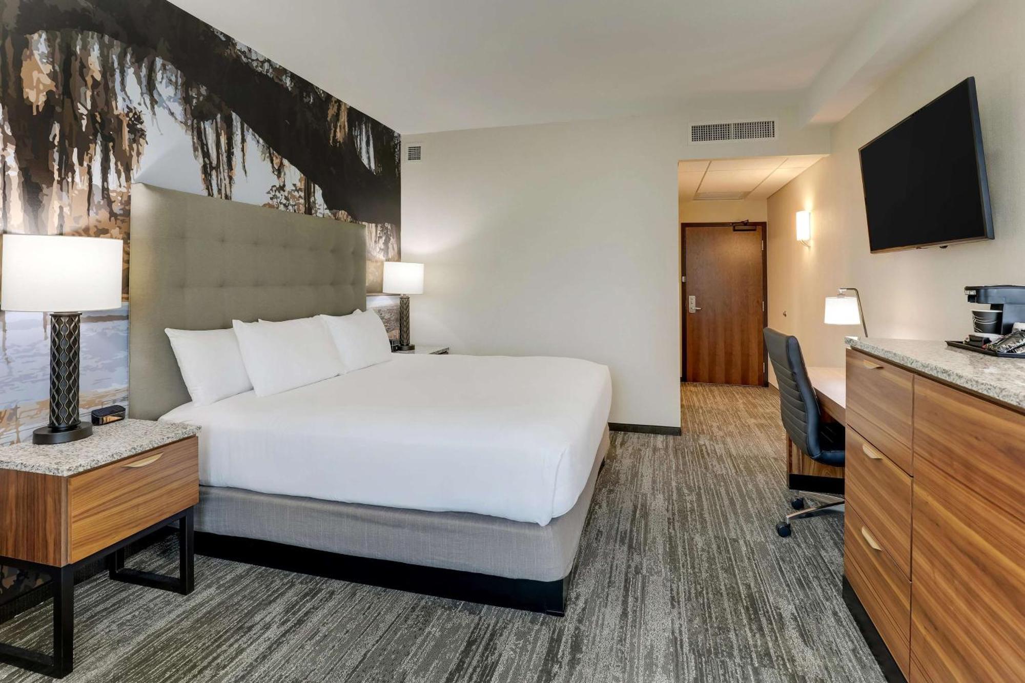 Drury Plaza Hotel تلاهاسي المظهر الخارجي الصورة