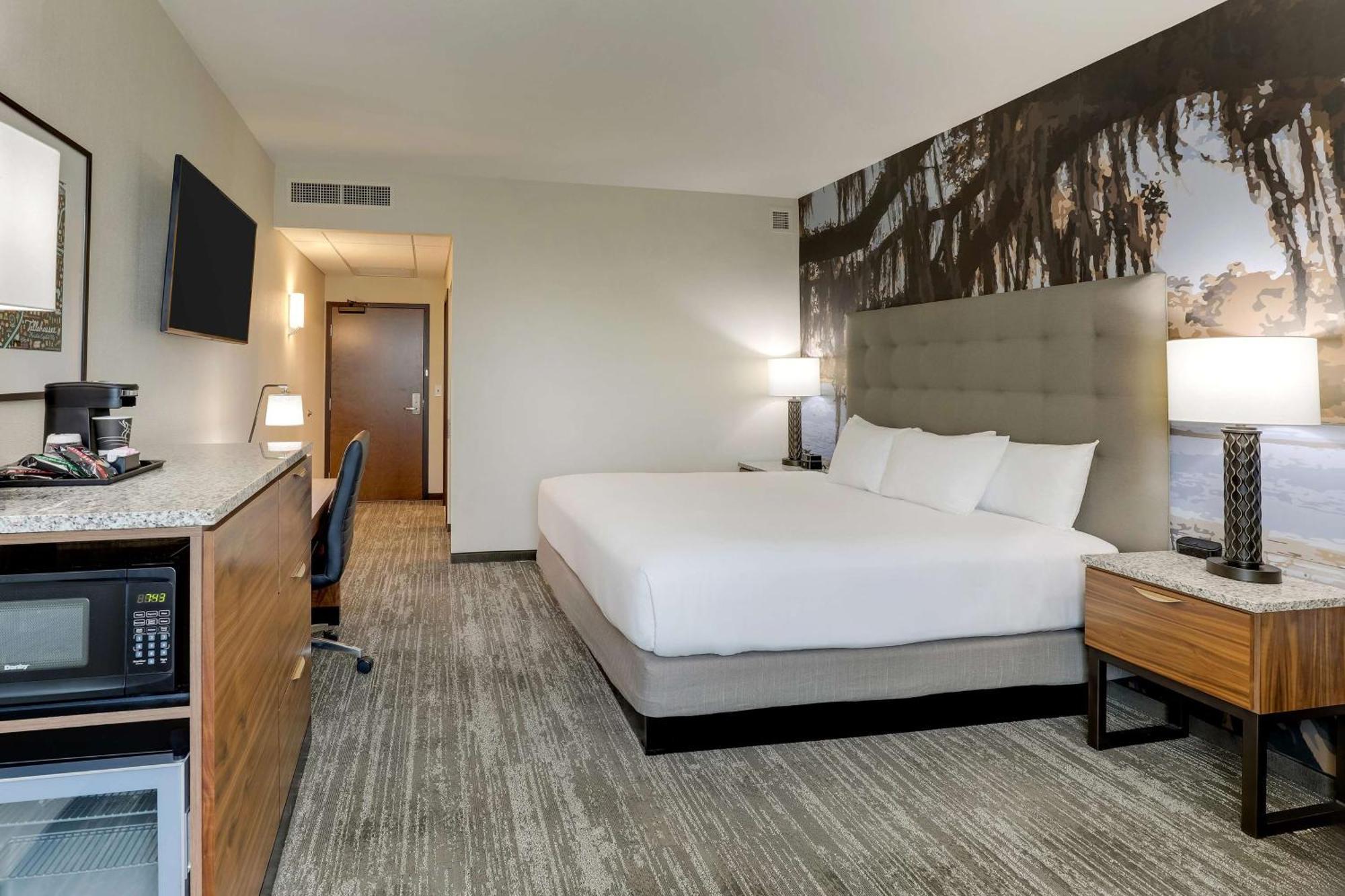 Drury Plaza Hotel تلاهاسي المظهر الخارجي الصورة